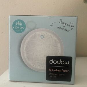 Dodow Sleep Aid Device - White Accent